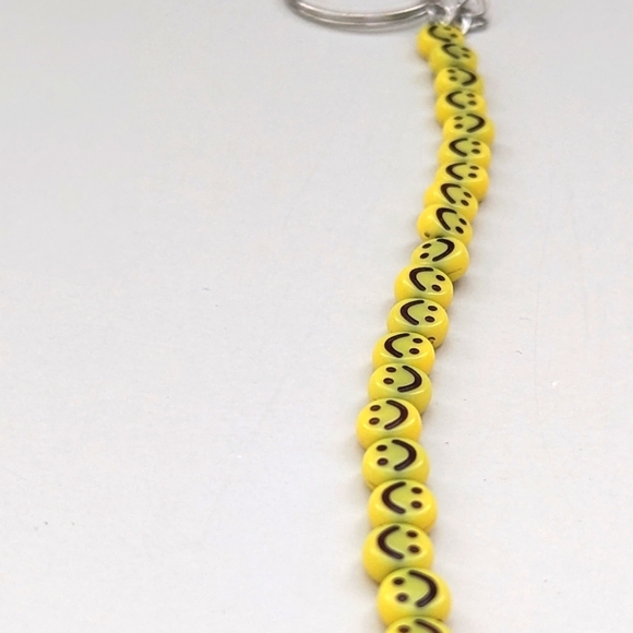 Smiley face key ring - Picture 2 of 2